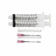 Pack of 2 x 10ml syringes and small needles